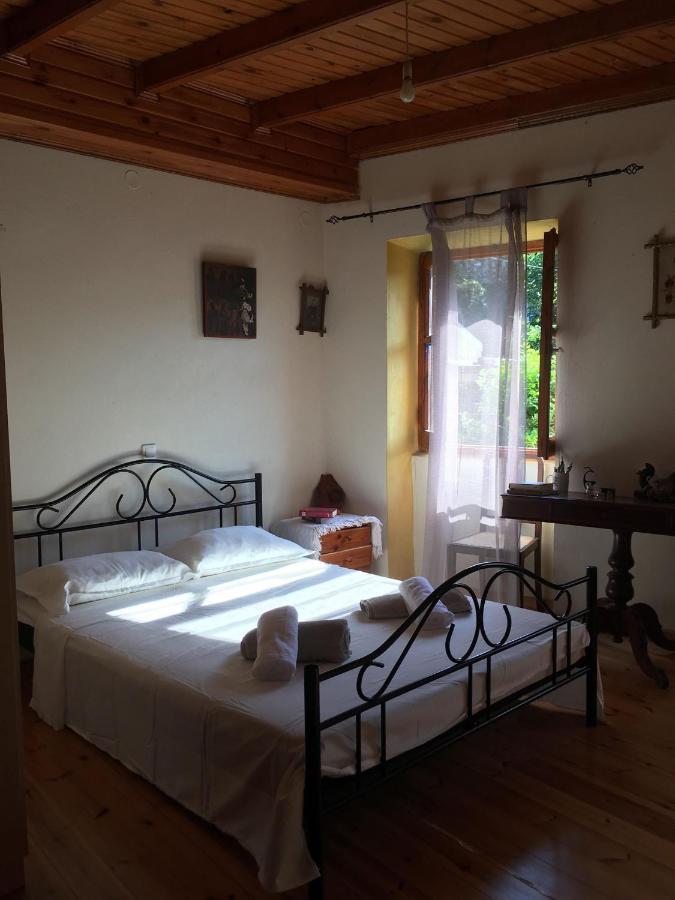 Country Traditional House In Corfu Village, Greece Sinarádes Eksteriør billede