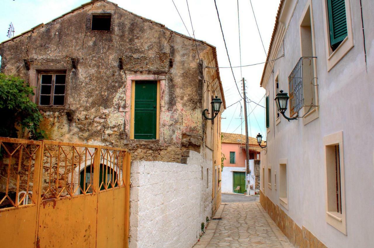 Country Traditional House In Corfu Village, Greece Sinarádes Eksteriør billede